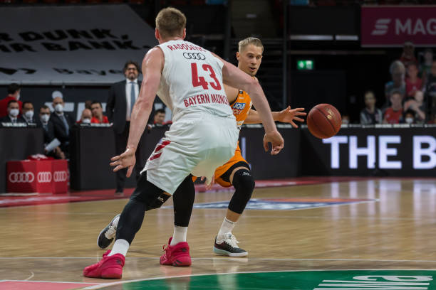 並以行動帶 並以行動帶